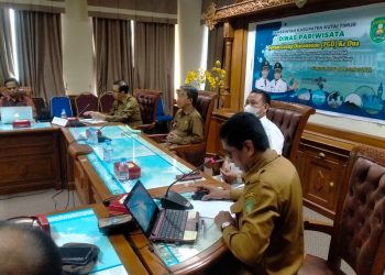 Dinas Pariwisata (Dispar) Kabupaten Kutai Timur menggelar Focus Group Discusion (FGD) yang berisi tentang laporan akhir penyusunan rencana induk pengembangan pariwisata