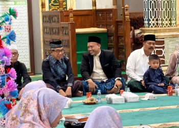 Hadiri Maulid di Masjid As-Salam, Bupati Kutim Tekankan Pentingnya Menimba Ilmu